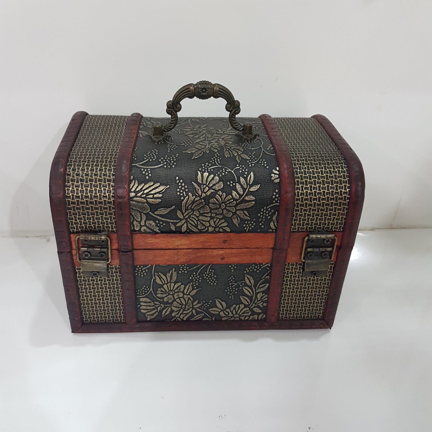 Medium Wooden With Textured Sides, Flowers & Berries Treasure Chest