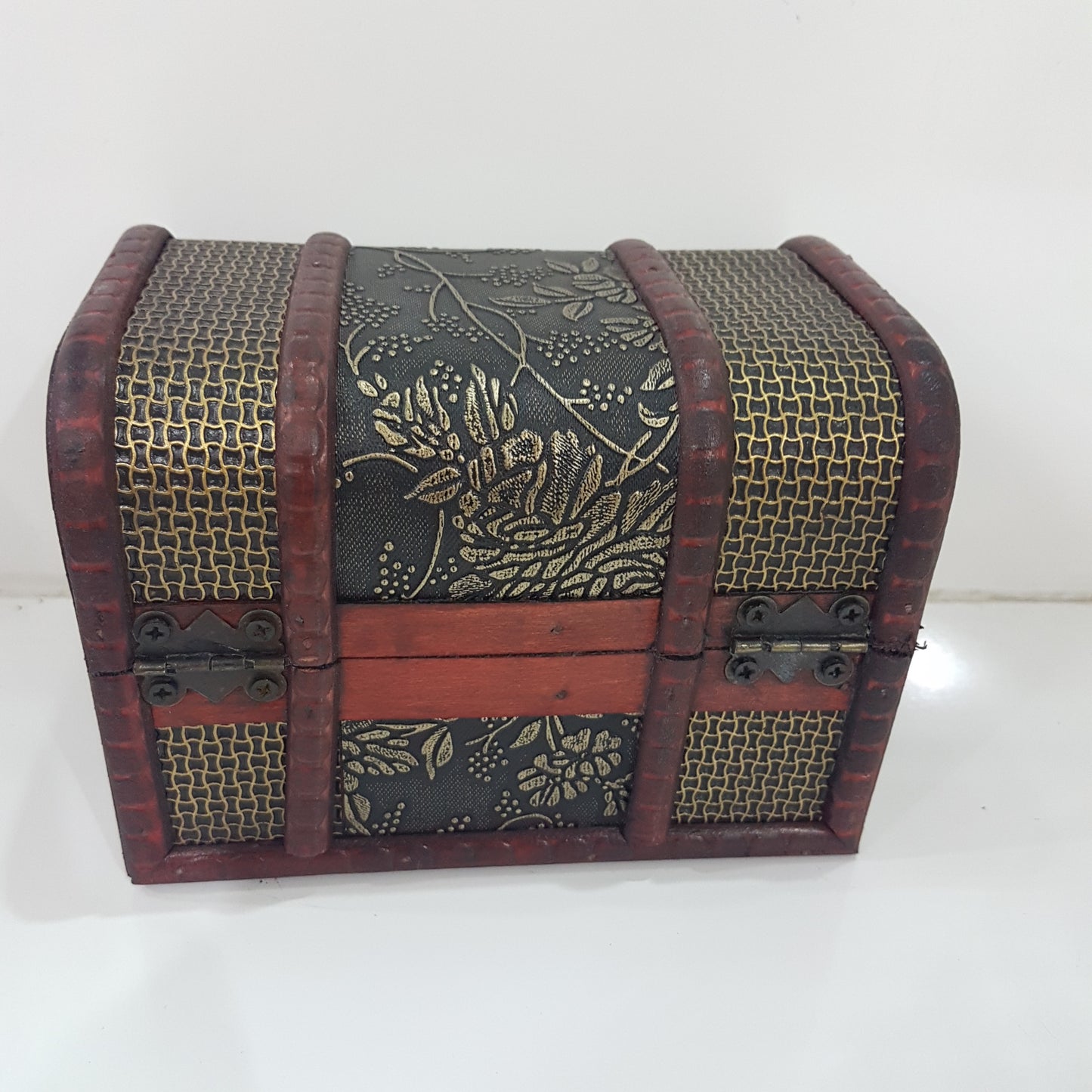 Small Wooden With Textured Sides, Flowers & Berries Treasure Chest