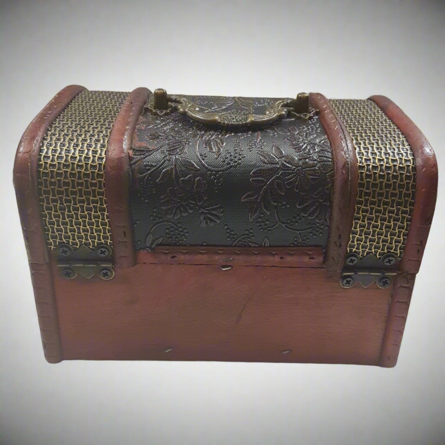 11cm Deep Red & Black Treasure Box With Berries, Flowers & Textured Sides.