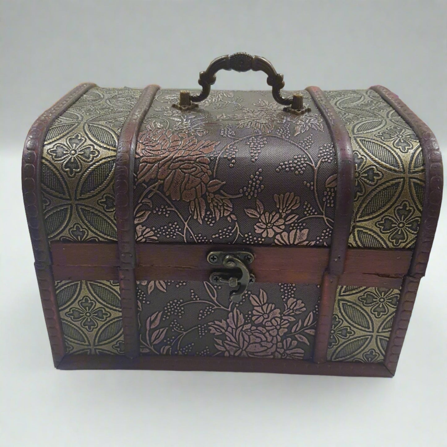 15cm Burgundy Treasure Box With Flowers, Berries & Dark Gold Flower Sides.